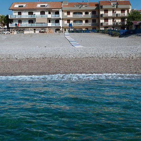 Casa Vacanze Samira Фондакело Екстериор снимка