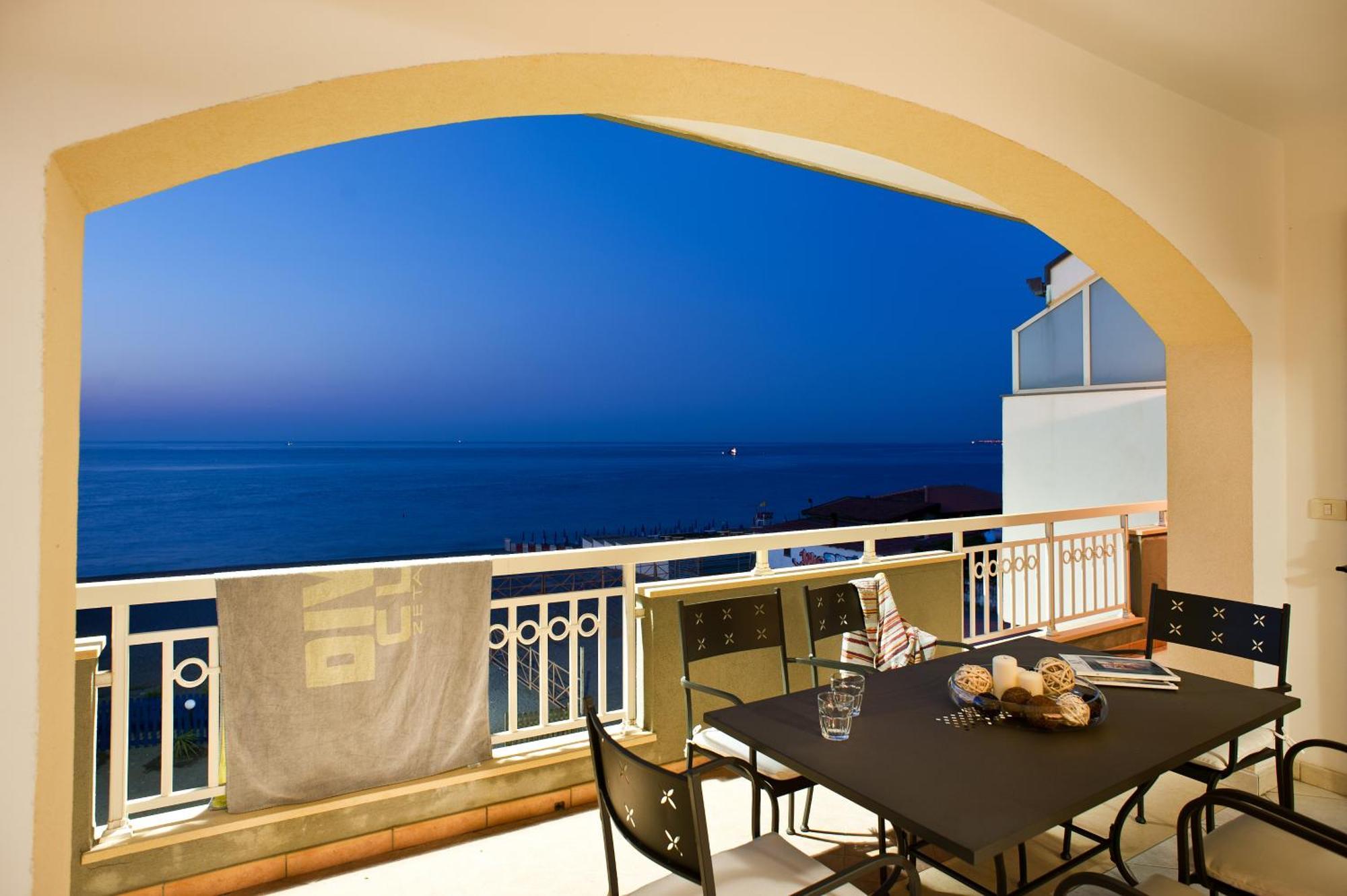 Casa Vacanze Samira Фондакело Екстериор снимка