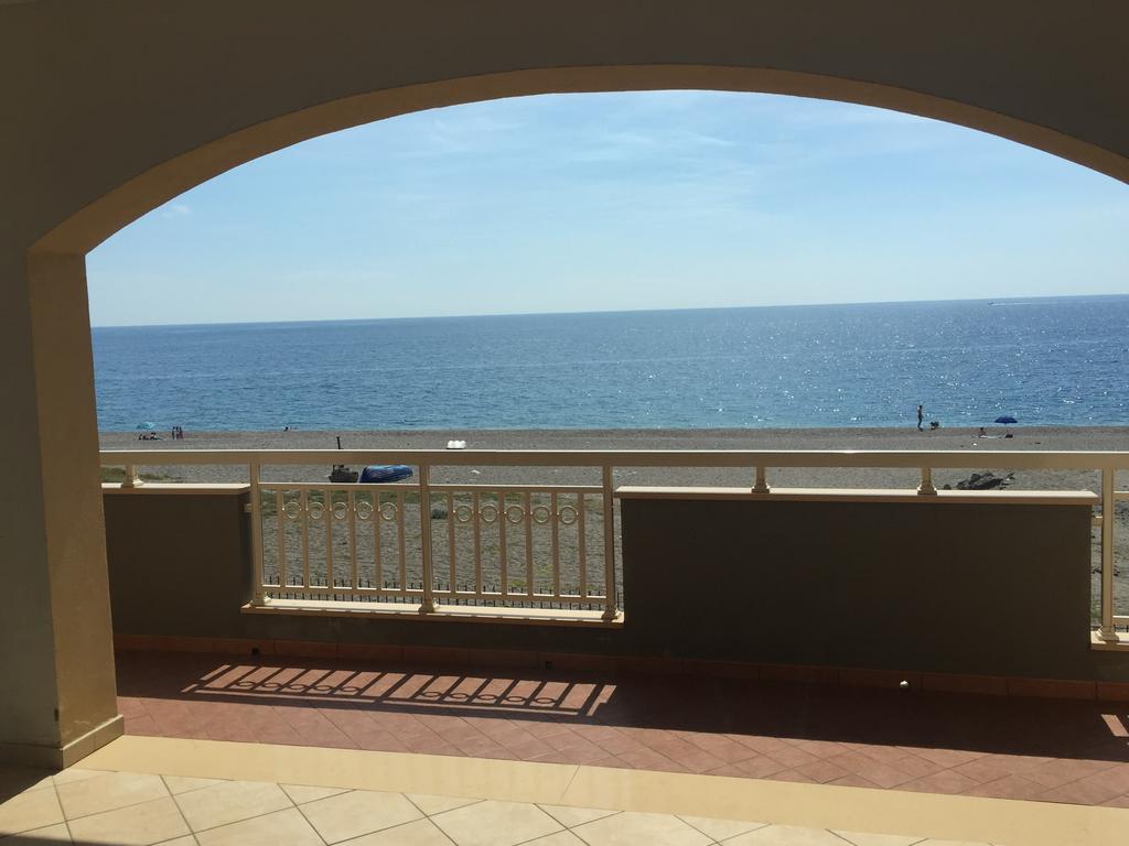 Casa Vacanze Samira Фондакело Екстериор снимка