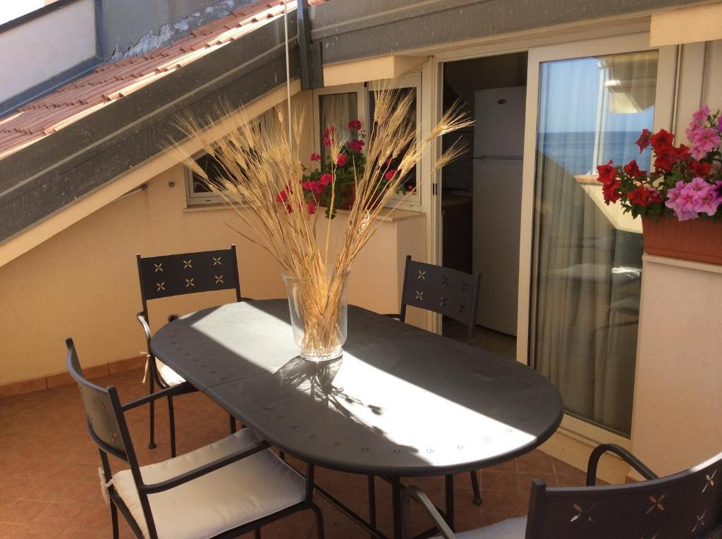 Casa Vacanze Samira Фондакело Стая снимка