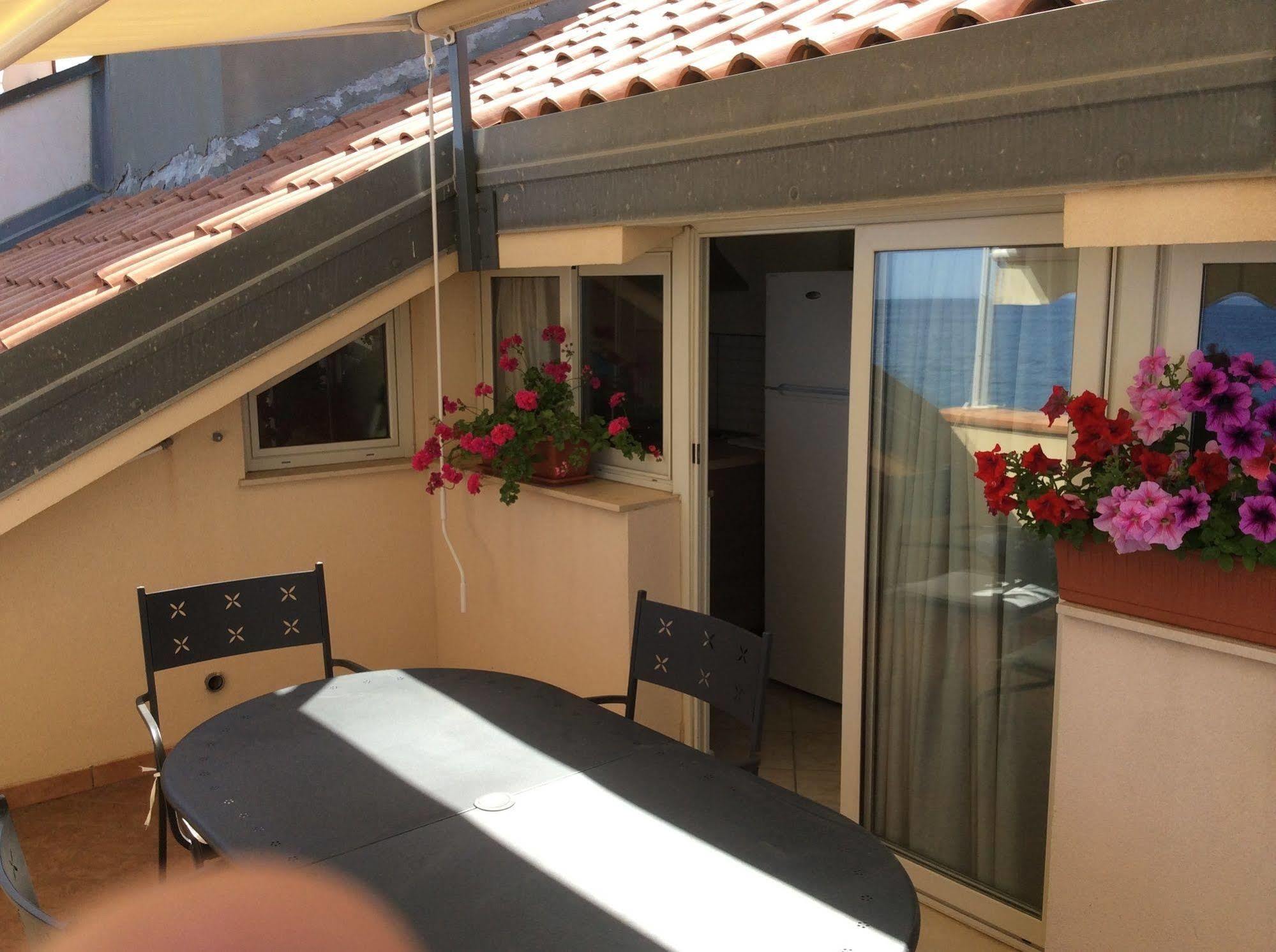 Casa Vacanze Samira Фондакело Екстериор снимка